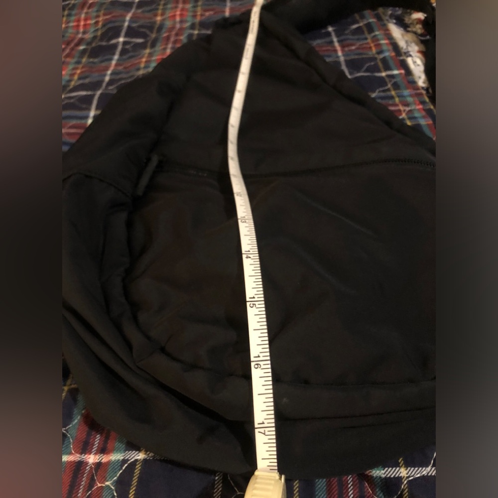 L.L. Bean sling bag - Picture 11 of 15